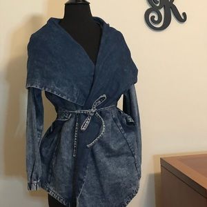 Denim city jacket with large hood